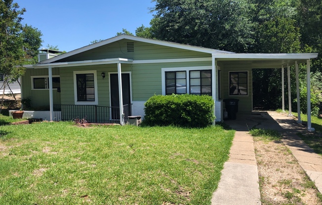 QUAINT home near TCU!