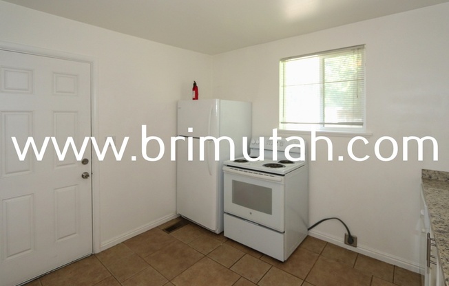 2 beds, 1 bath, 800 sqft, $1,295