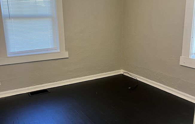 1 bed, 1 bath, 700 sqft, $750, Unit 1206