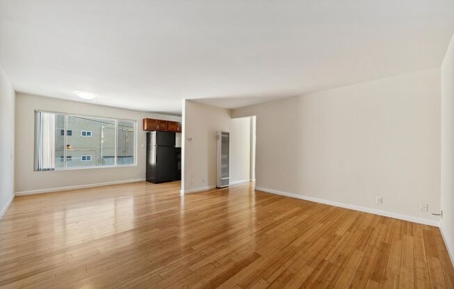 2p008 - Lake View East