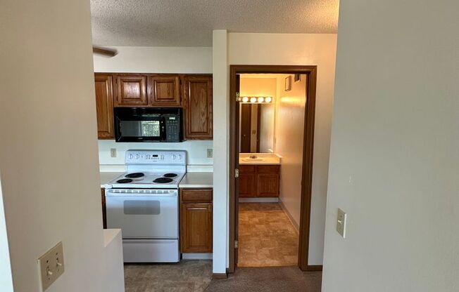 36 Plex - Village Green Apartments