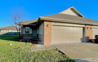 1148 N NORTHWOOD