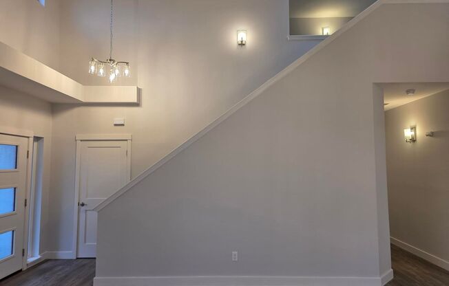 4 Bedroom Home in Convenient Poulsbo Location!