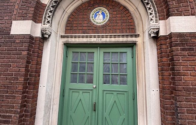 928 Christian Street