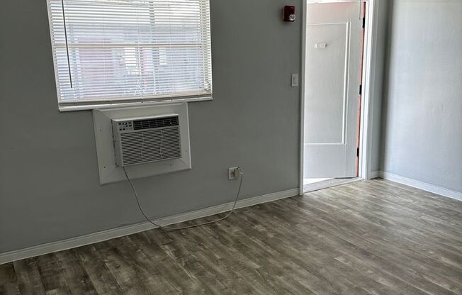 865 5 AVE N