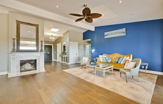 Beautiful Single Level 5 Bed 4 Bath Home in the Desirable Los Altos