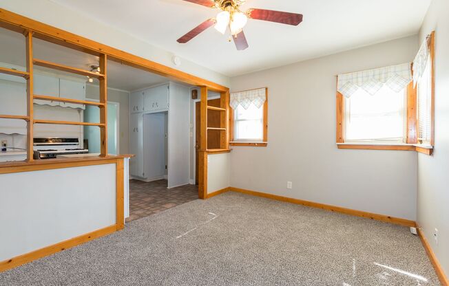 3 beds, 1 bath, $1,125