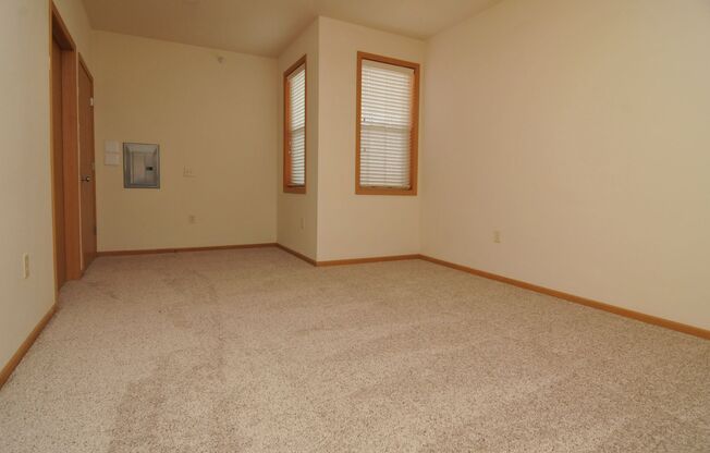 1 bed, 1 bath, 840 sqft, $1,425, Unit 103