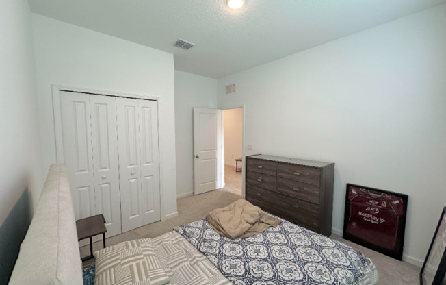 3501 YARIAN DR