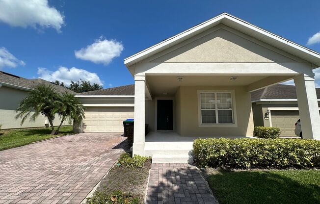 BEAUTIFUL SPACIOUS 3 BEDROOM 2 BATH SINGLE FAMILY HOME FOR RENT