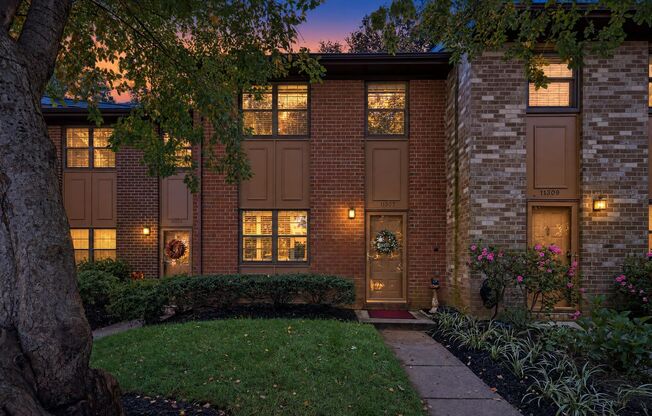 Charming Townhome with Serene Tree-Lined Setting