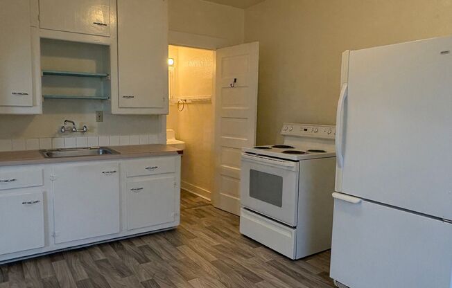 1 bed, 1 bath, 498 sqft, $995, Unit 3