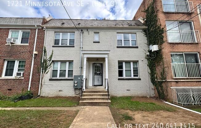 1721 MINNESOTA AVE SE