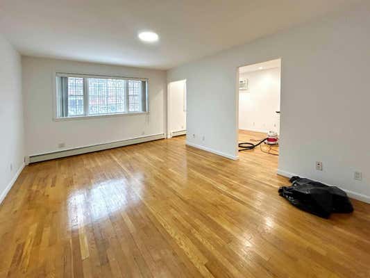 2 beds, 1 bath, 900 sqft, $2,800, Unit 1