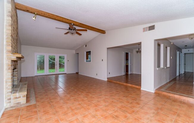 3-BEDROOM IN CASTLE HILLS FOREST, NORTH EAST I.S.D.