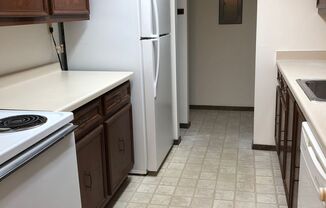 1 bed, 1 bath, 800 sqft, $825, Unit 6335 - 11