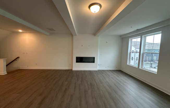 616 MARKET GRV DR