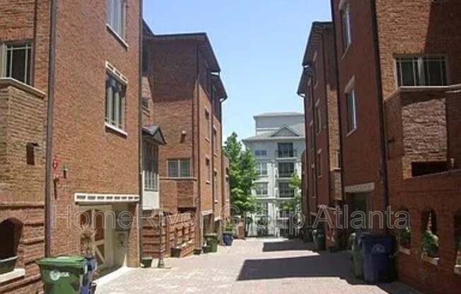 7 PRITCHARD WAY NE