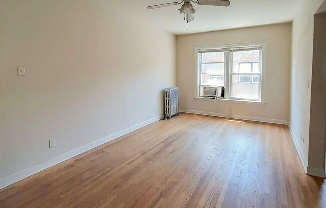 1 bed, 1 bath, 545 sqft, $1,895, Unit 3926-3W