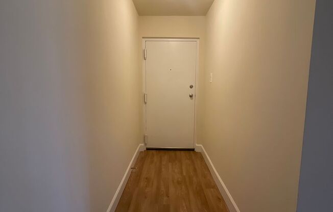 2 beds, 2 baths, 1,000 sqft, $2,025, Unit 14233 #A2