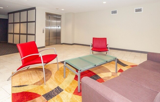 2 beds, 2 baths, 904 sqft, $3,195, Unit 202