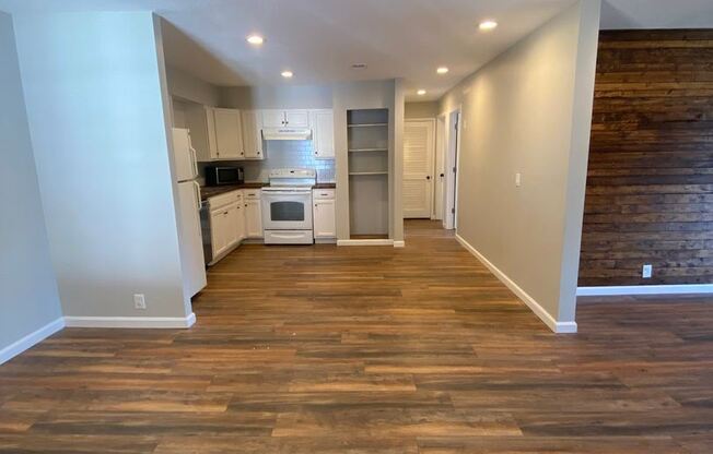 270 Tampa Dr. APT, G20