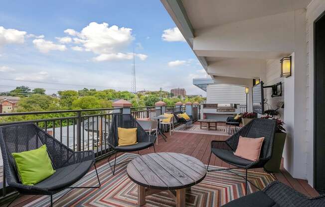 12 South Apartments - Nashville TN - Sundeck with lounge chairs and views