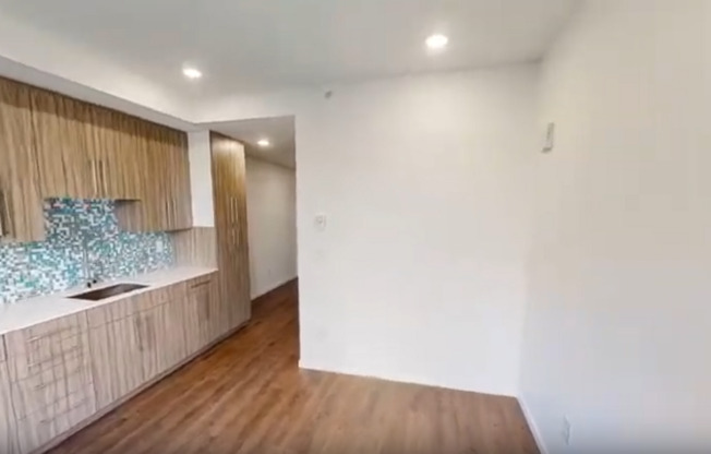 Studio, 1 bath, 272 sqft, $1,200, Unit 302