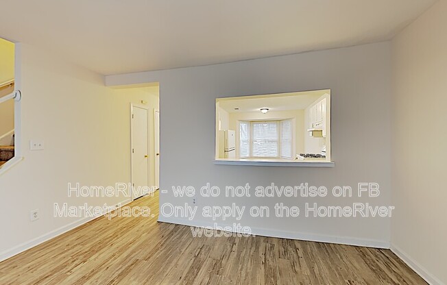 1558 OAKPOINTE DR SW