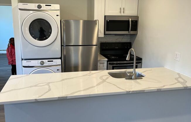 Ravenswood Apartments