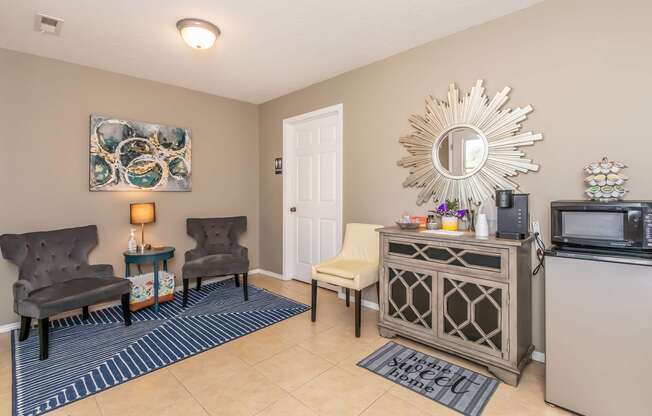 Scenic Station Apartments