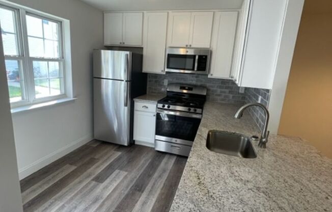 2 beds, 2 baths, 1,150 sqft, $2,650, Unit 307