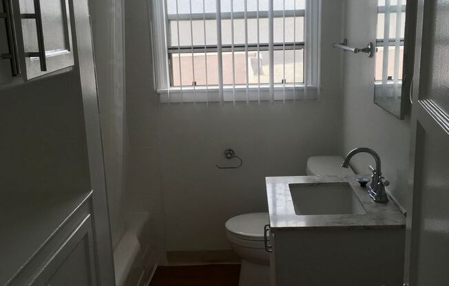 1 bed, 1 bath, $1,825