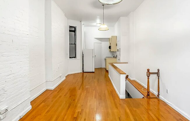 249 E 77 ST