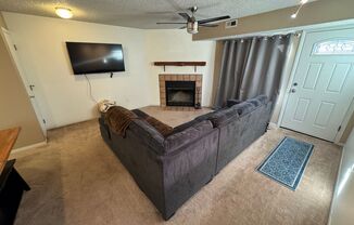 2 beds, 1 bath, $1,395