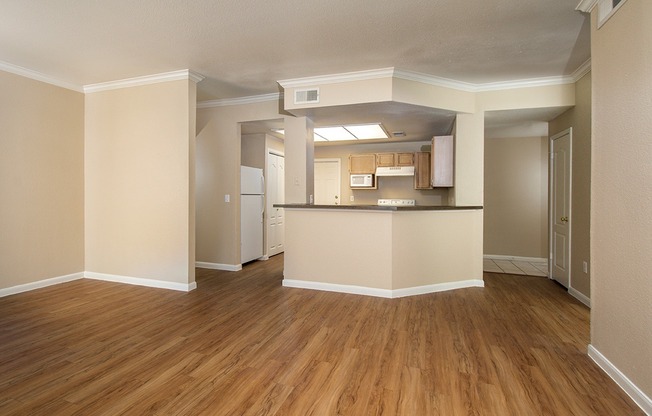 3 Bedroom | Traditional | Wood style flooring | Open kitchen
