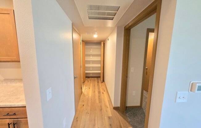 1 bed, 1 bath, 756 sqft, $1,195, Unit 3400 201