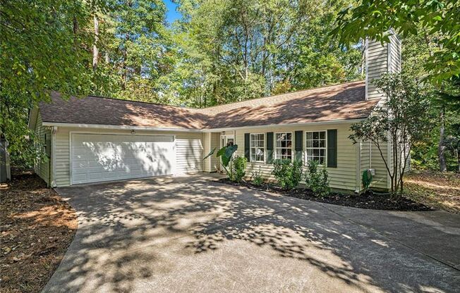 harming Stepless Ranch Home for Rent in Towne Lake – Prime Woodstock Location