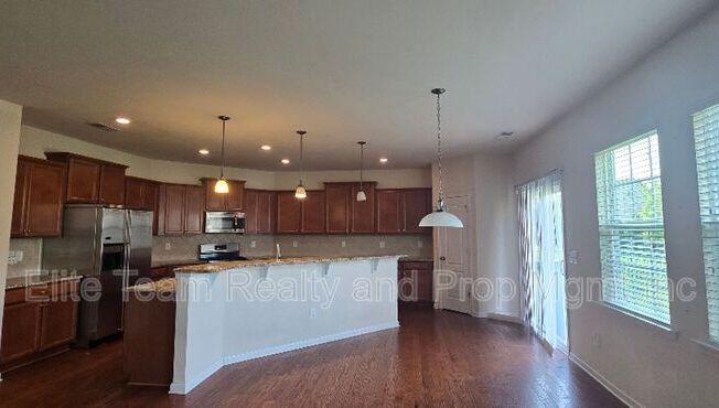 10427 PAISLEY ABBEY LN