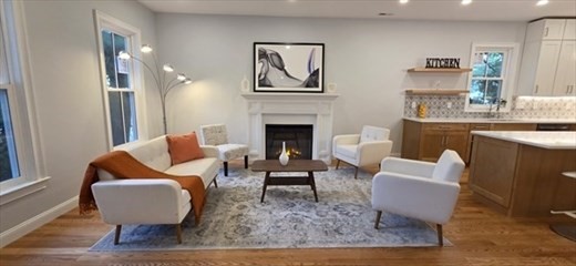 4 beds, 2.5 baths, 2,955 sqft, $6,000