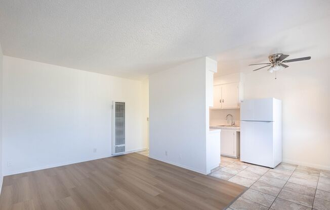 Acacia Ave 11941  (Concordia Apts)