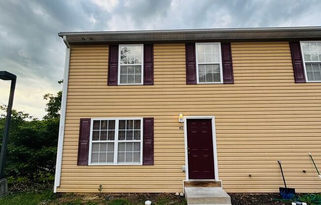 3 Bedroom 2.5 Bath Townhouse