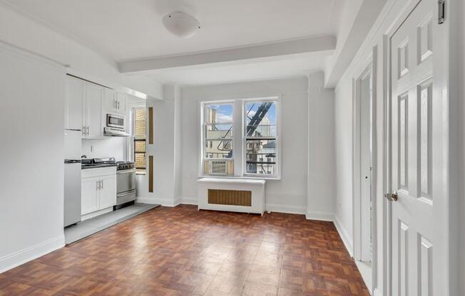 52 CLARK ST