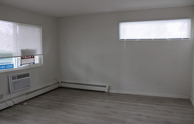 2 beds, 1 bath, $1,750, Unit Apt #1