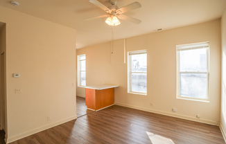 747 North Damen Ave.