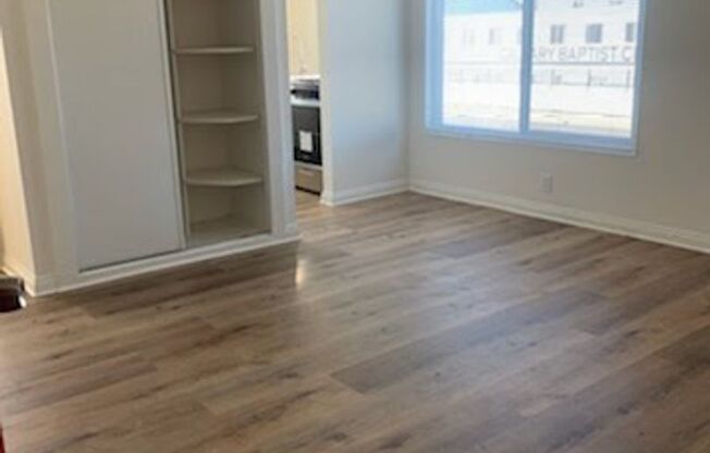 4050 W El Segundo Blvd