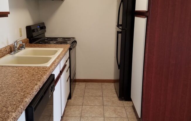 1 bed, 1 bath, $735, Unit 08