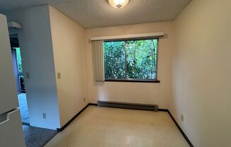 2 beds, 1 bath, $1,025, Unit #14