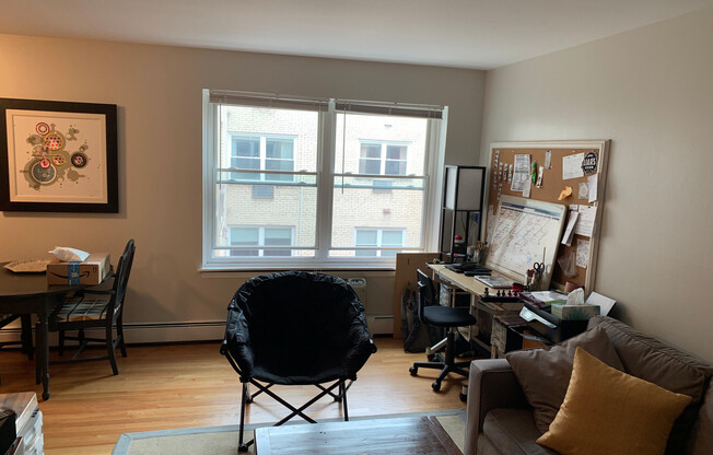 1 bed, 1 bath, $1,840, Unit 455