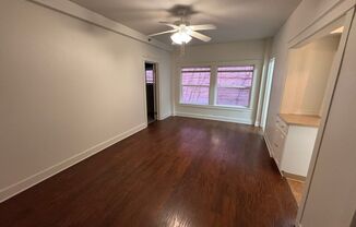 2 beds, 1 bath, 750 sqft, $1,100, Unit 9